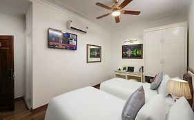 Khách Sạn Trang Trang Premium