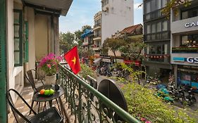 Khách Sạn Trang Trang Premium